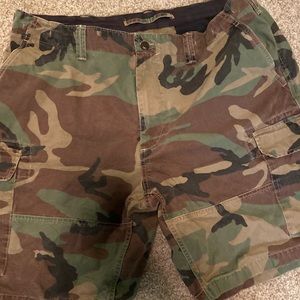 CAMO SHORTS